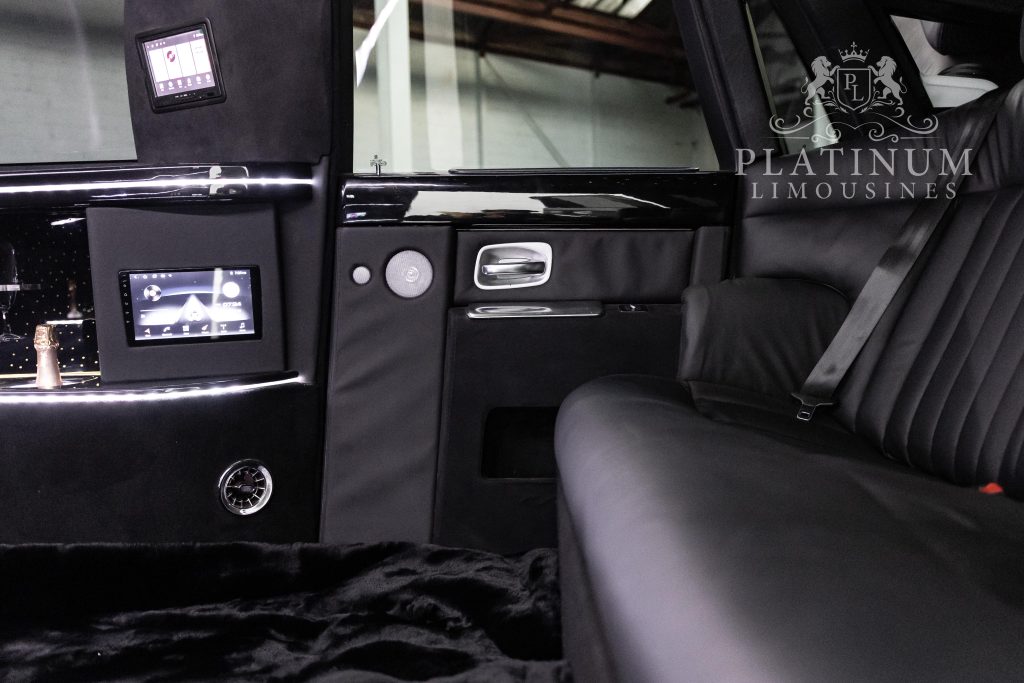 Rolls Royce Phantom Limo Hire (Interior)